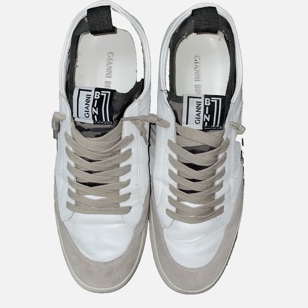 Giana Bini Leather Sneakers Size 10 White w Stars Fashion Comfort